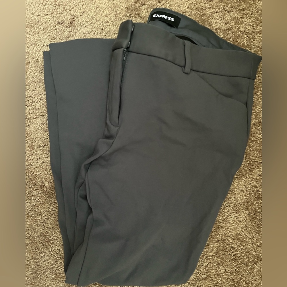 EXPRESS- Size 8S- Women’s gray skinny dress pants- mid-rise